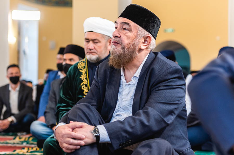 В гает-намазе в Галеевской мечети г.Казани принял участие Нафигулла хазрат Аширов
