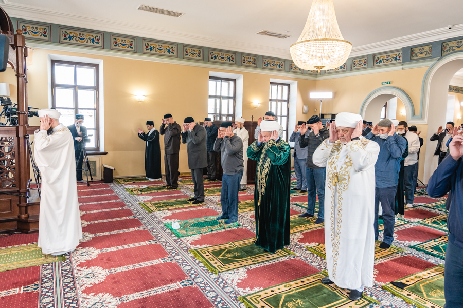 В Галиевской мечети прошёл гает-намаз при участии Президента РТ