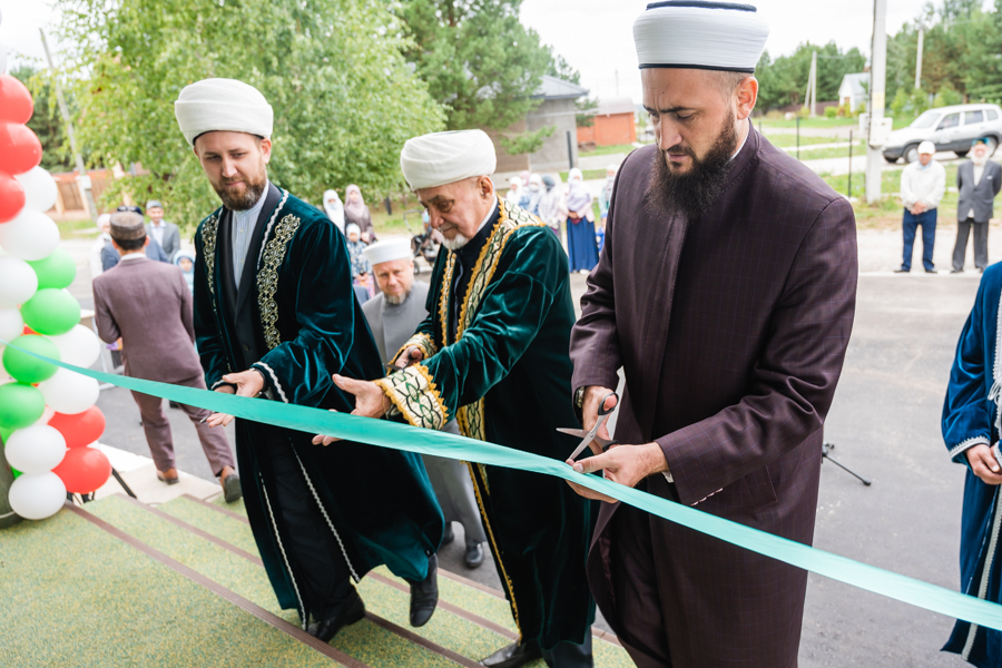 Муфтий Татарстана открыл в Елабужском мухтасибате школу «Ихсан» с татарским языком воспитания