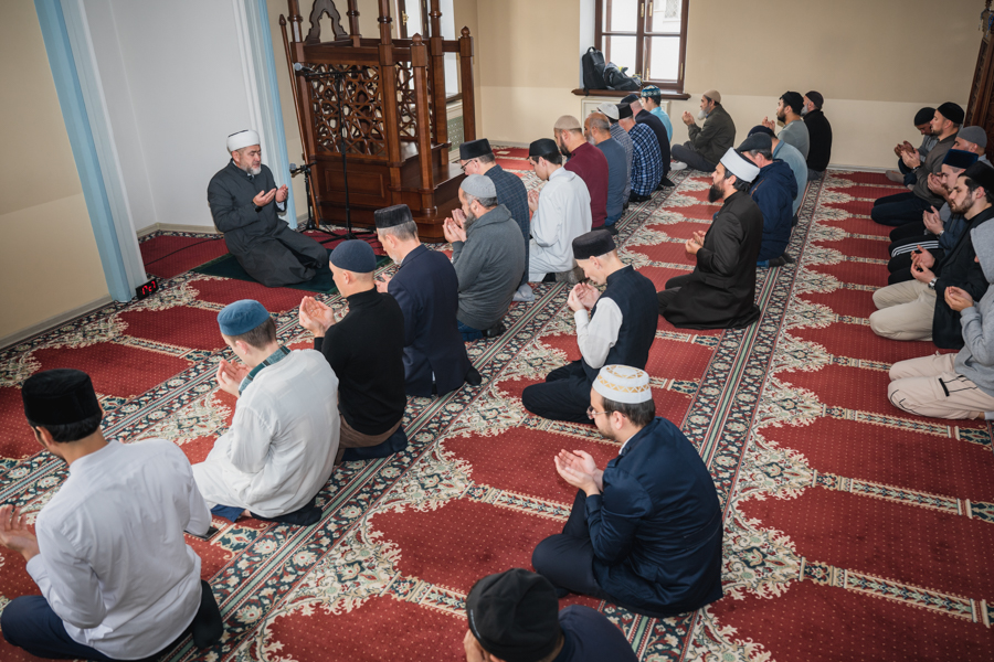 В мечетях Татарстана совершили коллективные дуа за мусульман Палестины