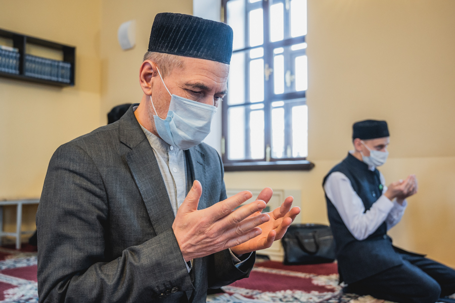 В мечетях Татарстана во время джум’а совершили коллективную молитву в связи с пандемией  