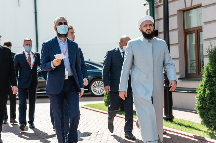 Муфтий встретился с Генсеком Исламской торгово-промышленной и сельскохозяйственной палаты