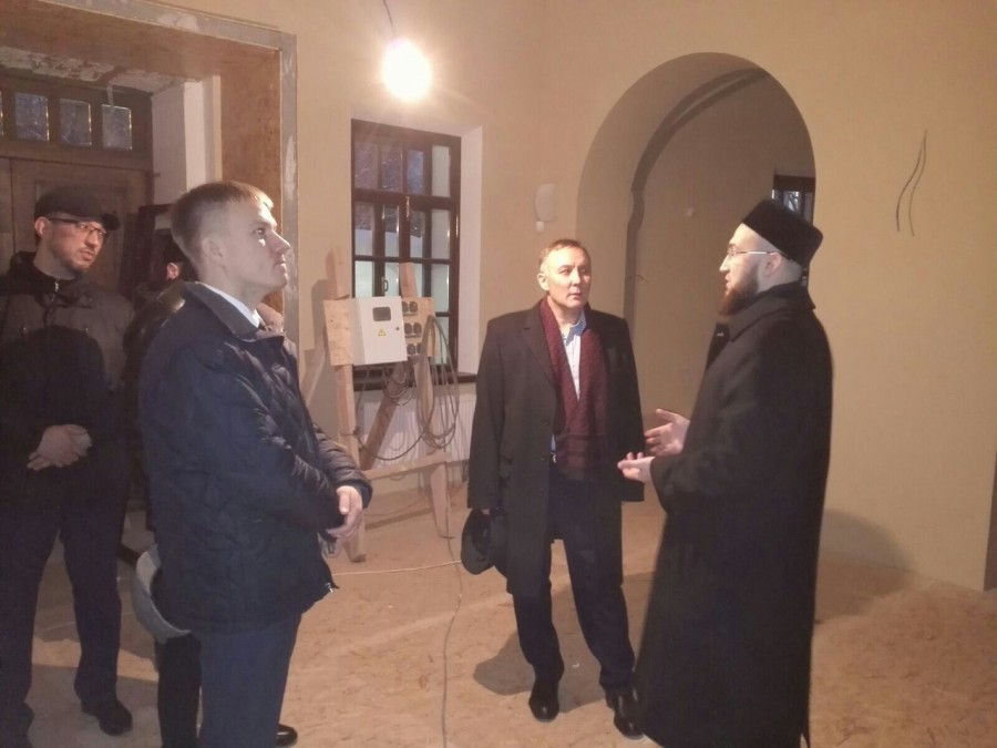 Муфтий Татарстана вместе с гостями осмотрел Галеевскую мечеть