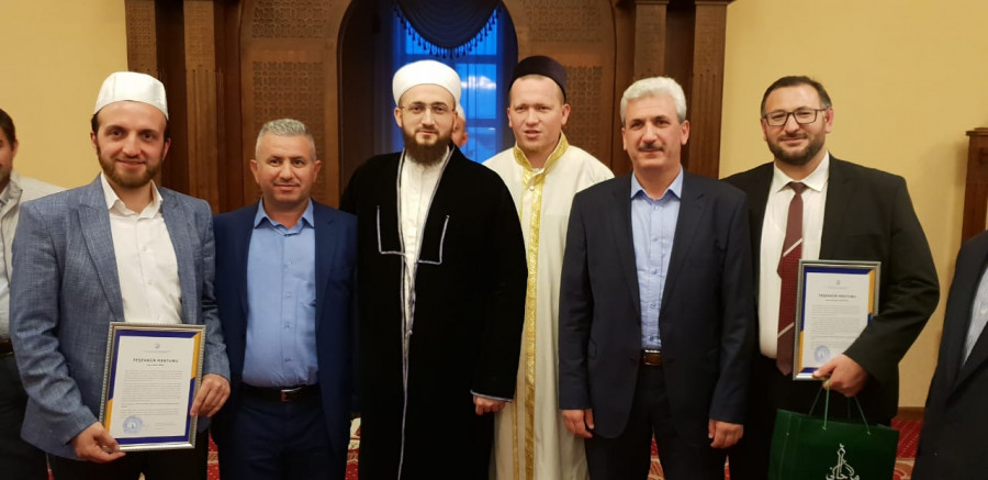 Муфтий хазрат попрощался с десантом Куръан-хафизов из Турции
