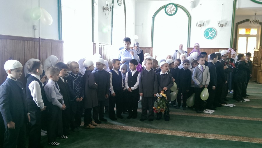 В школе «Усмания» прошли торжества в честь Дня знаний