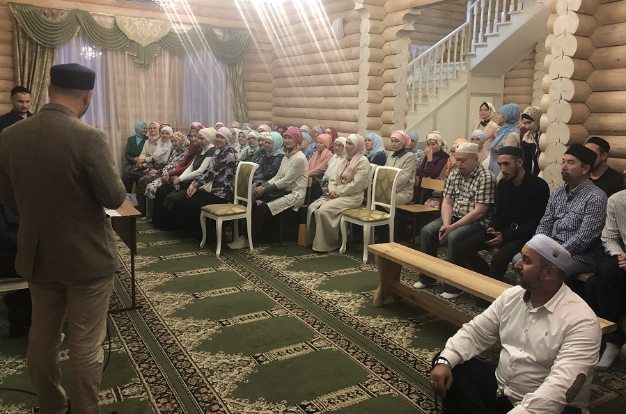 В мухтасибатах Татарстана проходят встречи с хаджиями