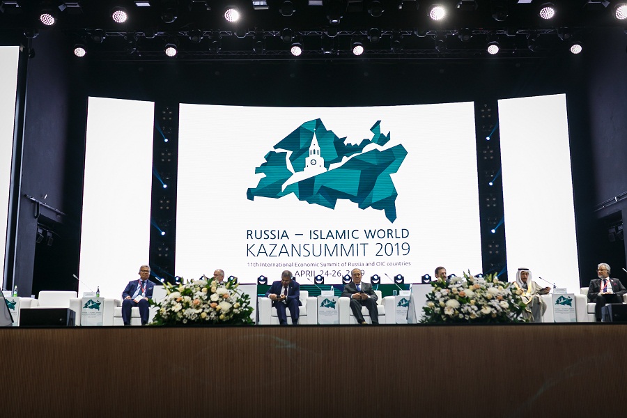 На онлайн-площадке «Россия – Исламский мир: KazanSummit» послы стран ОИС дают интервью