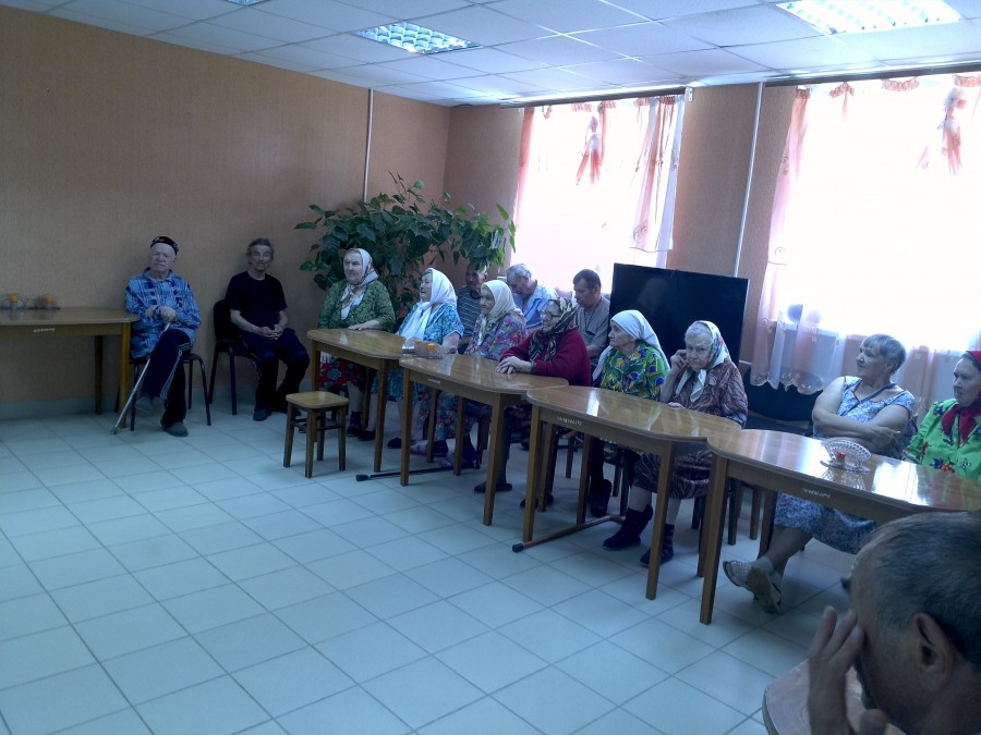 Представители Кайбицкого мухтасибата посетили дом престарелых