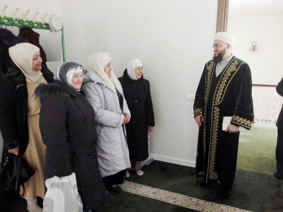 Муфтий Татарстана прочитал пятничную проповедь в мечети поселка Аметьево