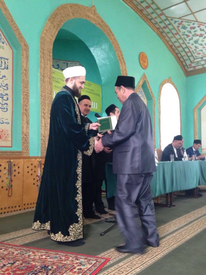 Муфтий Татарстана вручил дипломы выпускникам медресе имени 1000-летия принятия ислама