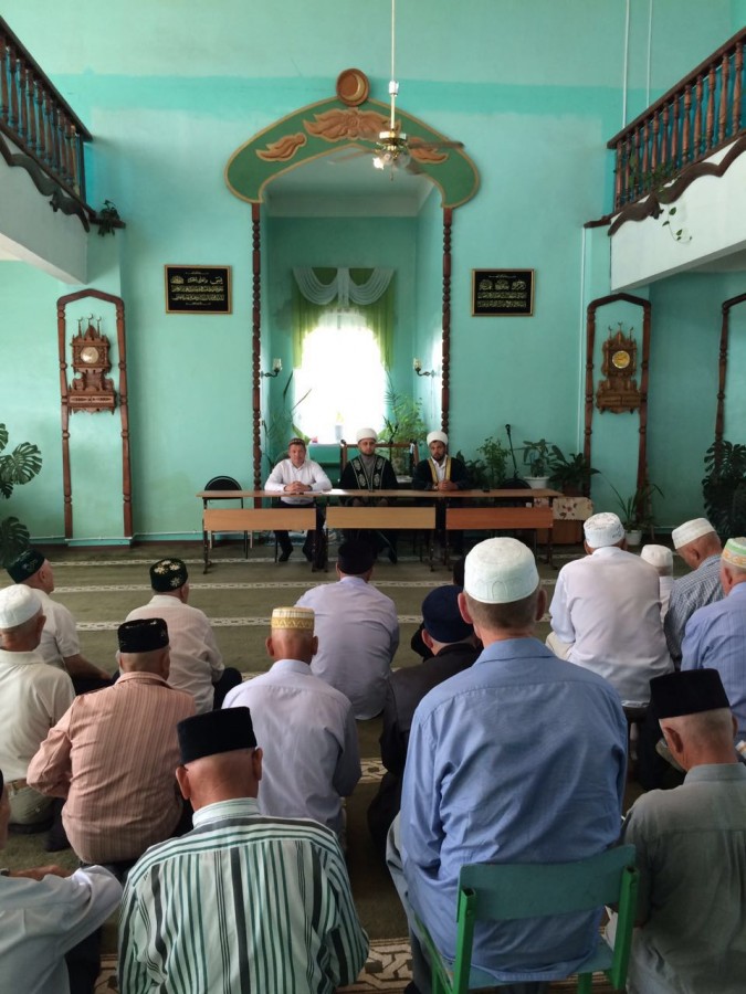 Заместитель муфтия провел совещание с буинскими имамами
