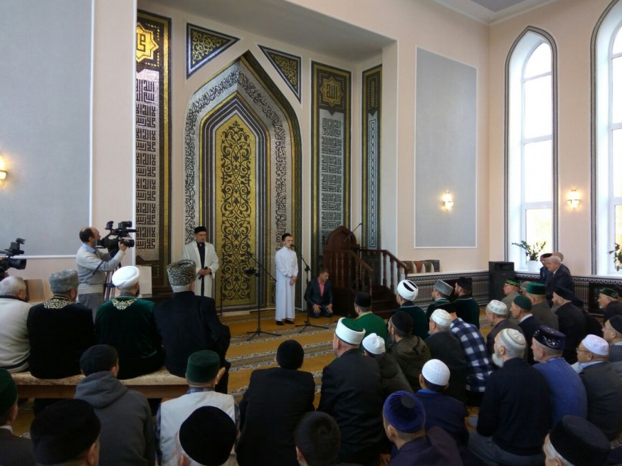 Муфтий РТ открыл новую мечеть в Нижнекамске