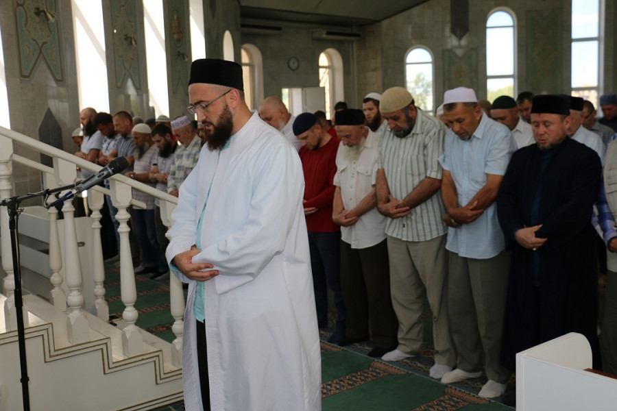 Муфтий Татарстана побывал в Соборной мечети Нижнекамска