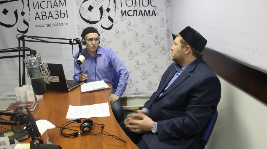 Руководитель программы “ДУМ РТ ХАДЖ” Ранис хазрат Вахитов слушателям радио "Азан" рассказал о хадже