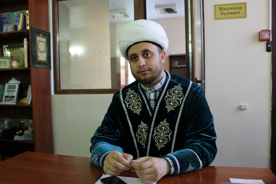 Заместитель муфтия РТ Рустам хазрат Хайруллин: «Мисбах Сахабутдинов никогда не работал религиозным деятелем»