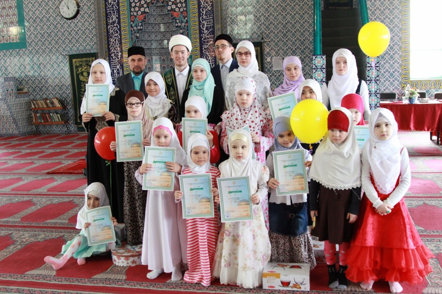 Детский конкурс чтецов Корана прошел в Альметьевске
