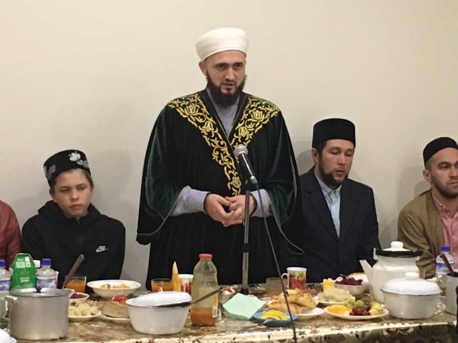 Муфтий РТ принял участие в ифтаре в Бугульме