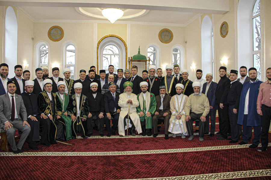 Муфтий поздравил мечеть “Тарихи” г. Зеленодольска с 40-летним юбилеем