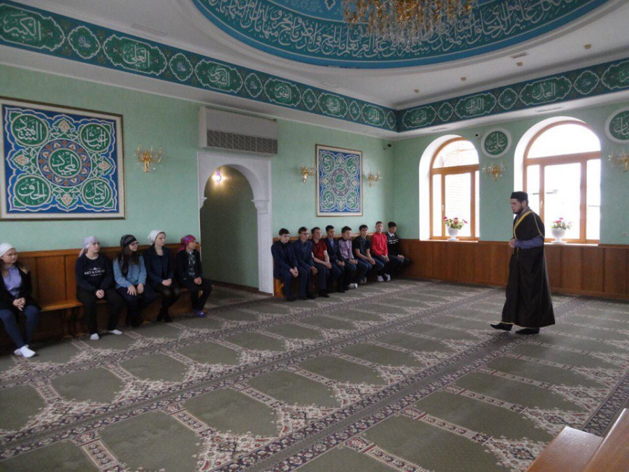 Студенты колледжа посетили одну из мечетей Чистополя