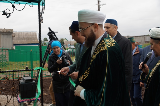 Муфтий Татарстана Камиль хазрат Самигуллин принял участие на открытии мечети в деревне Три Сосны Сабинского района РТ (фоторепортаж)