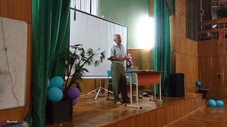 Челнинские мусульмане встретились с заслуженным врачом Татарстана