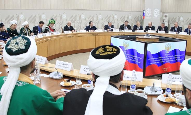 Муфтий Татарстана принял участие на встрече с полномочным представителем Президента РФ в ПФО