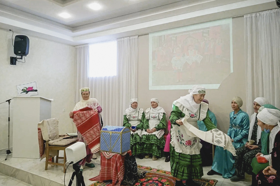 В Елабужской мечети “Аджмаль” прошел семинар “Религия и традиции татарского народа”
