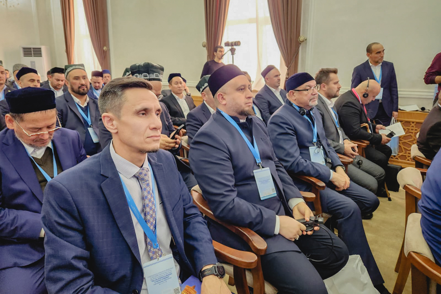 Представители муфтията Татарстана приняли участие в 500-летнем юбилее медресе "Мир-и-Араб" в Узбекистане