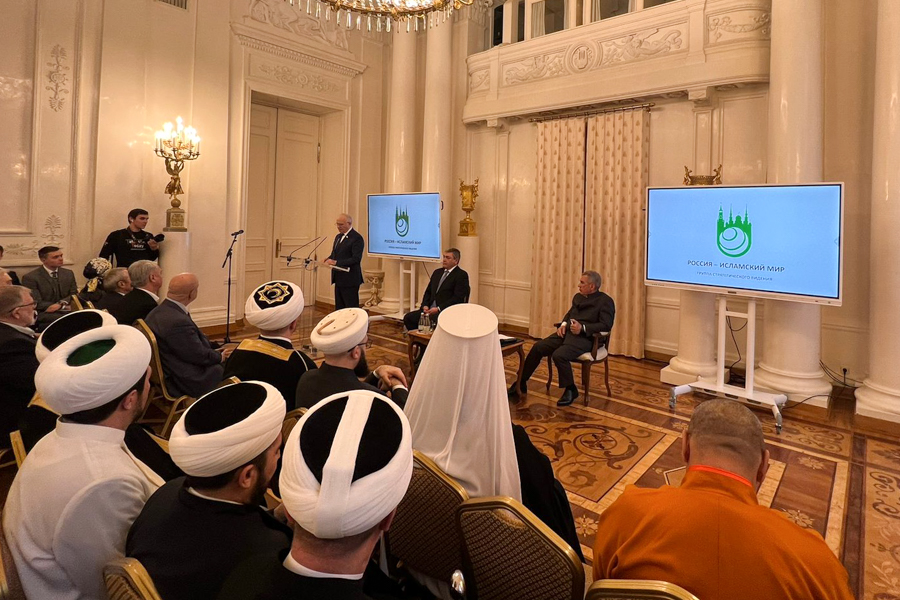 Муфтий Татарстана принял участие в заседании ГСВ «Россия – Исламский мир»