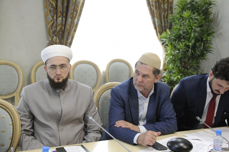 Камиль хазрат Самигуллин в Москве принял участие в заседании рабочей группы по противодействию псевдорелигиозному экстремизму