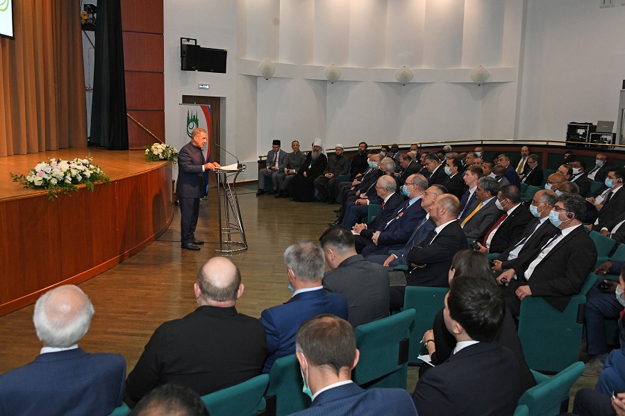 В Москве состоялась встреча руководства ГСВ «Россия – Исламский мир» с послами стран-участниц ОИС