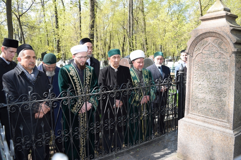 На мусульманском кладбище Ново-Татарской слободы Казани прошел День памяти устазов