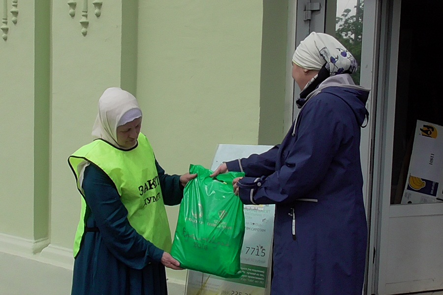 «Рамазан – месяц добрых дел»: малоимущие семьи Казани получают продовольственную помощь