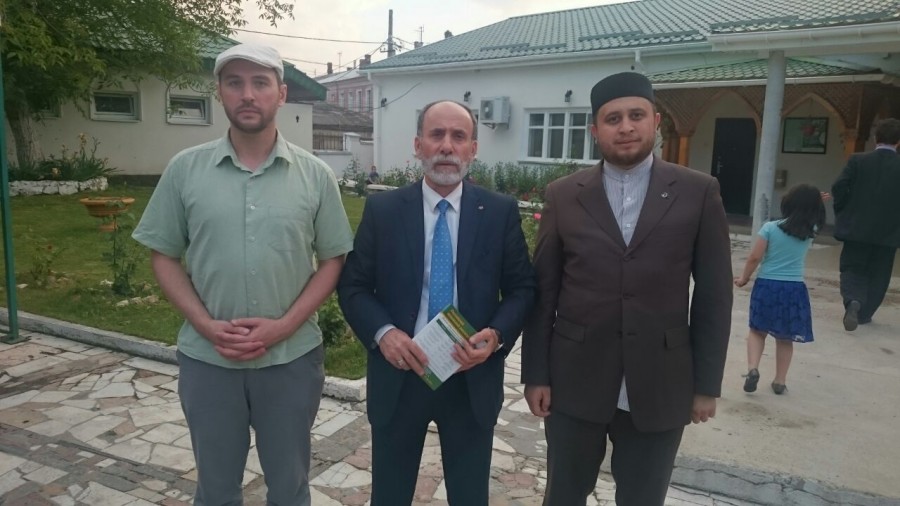 Заместитель председателя ДУМ РТ представил имама в мечеть в Бахчисарайский район
