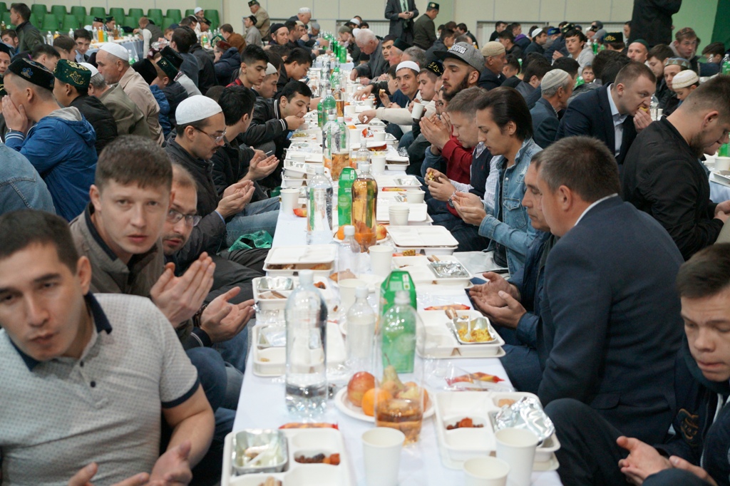 В мечетях Казани и Татарстана готовятся к ифтарам. Куда пойти?