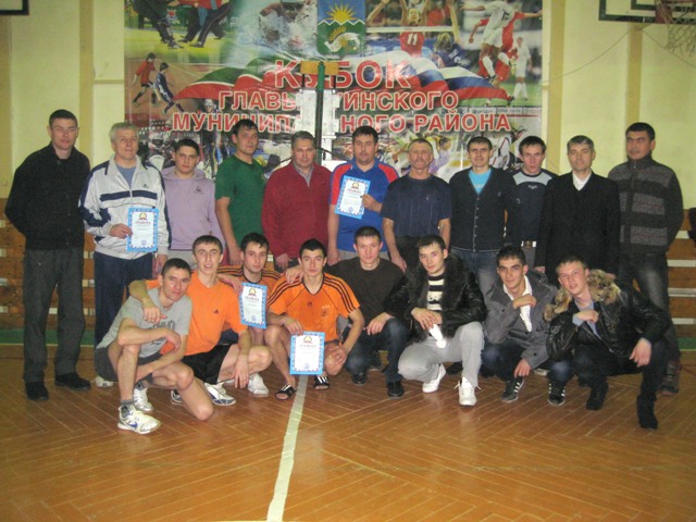Команда Буинкого медресе заняла второе место в районных соревнованиях по волейболу