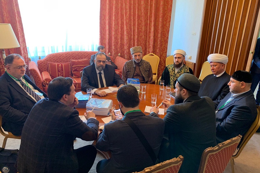 Муфтий РТ в Москве принимает участие в Международной конференции по укреплению межрелигиозного мира