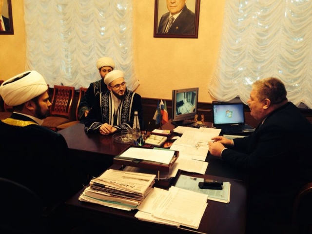 Муфтий Татарстана встретился с главой Буинского района