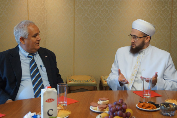 Муфтий Татарстана встретился с полномочным послом Республики Куба