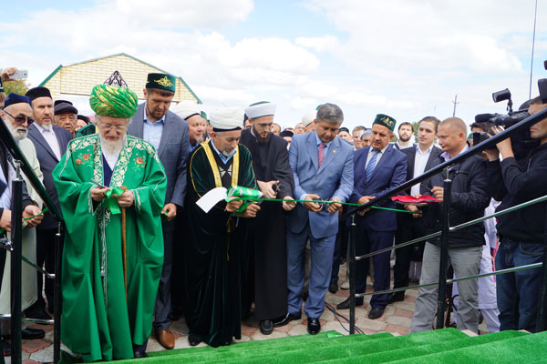 Муфтий Татарстана принял участие в торжественном открытии мечеть Юлчи