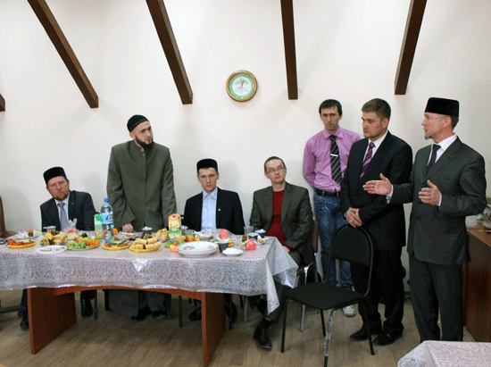 Муфтию Татарстана презентовали новый офис Комитета «Халяль»