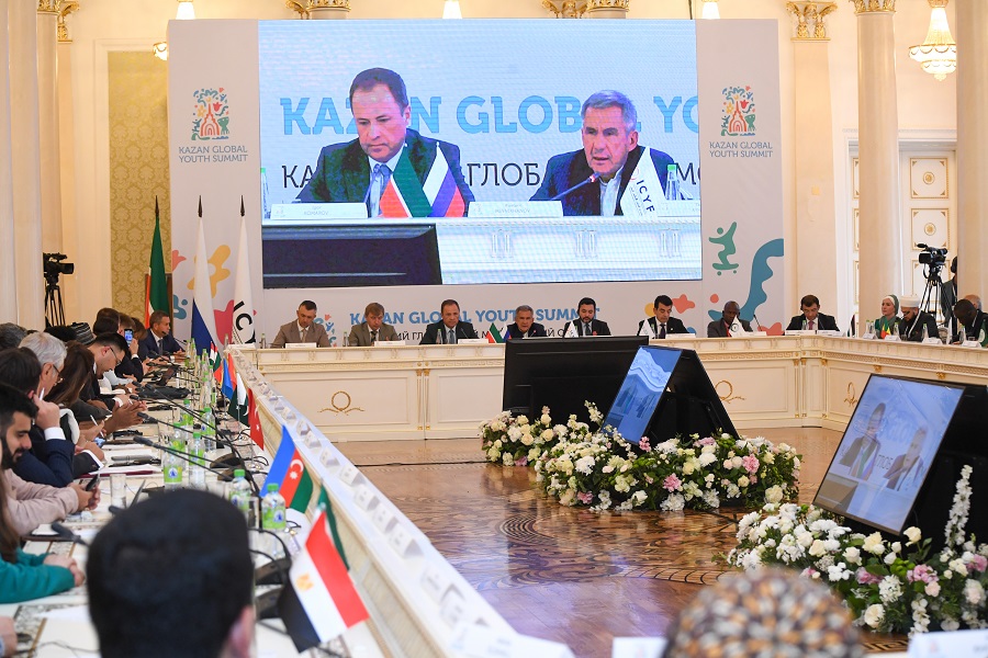 Муфтий принял участие в пленарной сессии II Казанского глобального молодежного саммита