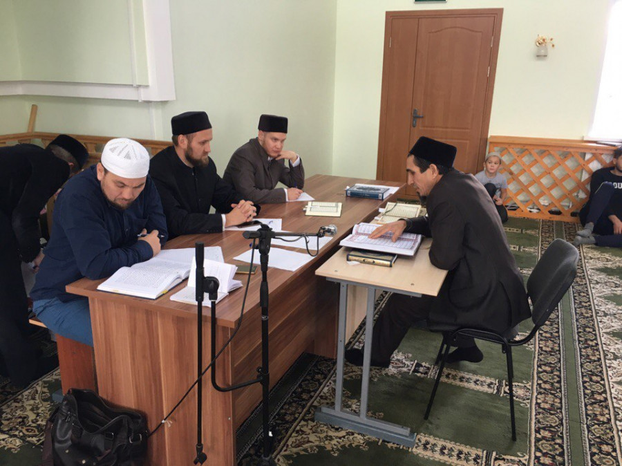 Участникам конкурса по чтению Корана - от 3 до 80 лет