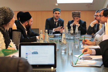 Состоялся круглый стол "Исламский интернет: к созидательному диалогу"