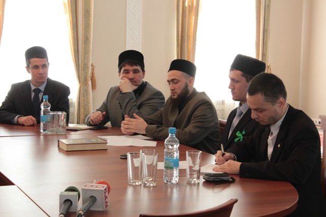 Состоялся круглый стол, посвященный татарскому богословскому наследию