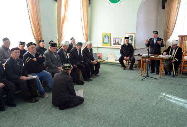В Черемшанском районе прошло ежемесячное собрание имамов