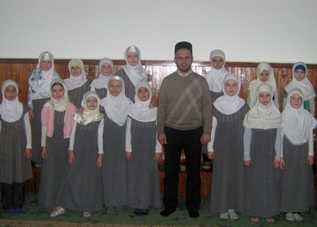 В школе «Усмания» работают курсы по изучению Корана