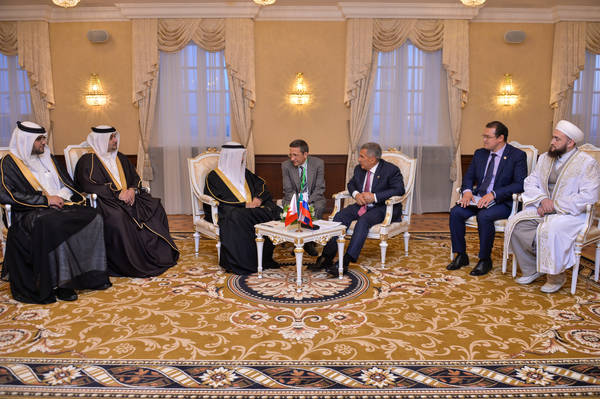 Камиль хазрат Самигуллин принял участие во встрече Президента РТ с заместителем Председателя Высшего совета по исламским делам Королевства Бахрейн