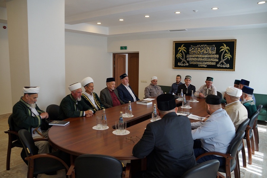 Совет аксакалов ДУМ РТ предложил дополнить квалификационные требования к имамам владением татарского