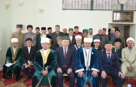 Руководитель Исполкома Дрожжановского района Марат Гафаров встретился с мусульманским духовенством